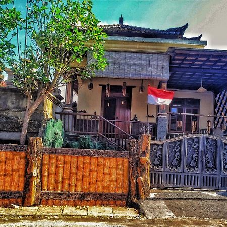 Bunk'D Backpackers Villa Jimbaran Екстериор снимка