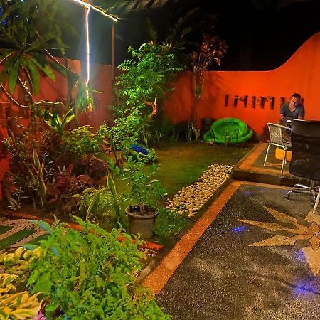 Bunk'D Backpackers Villa Jimbaran Екстериор снимка