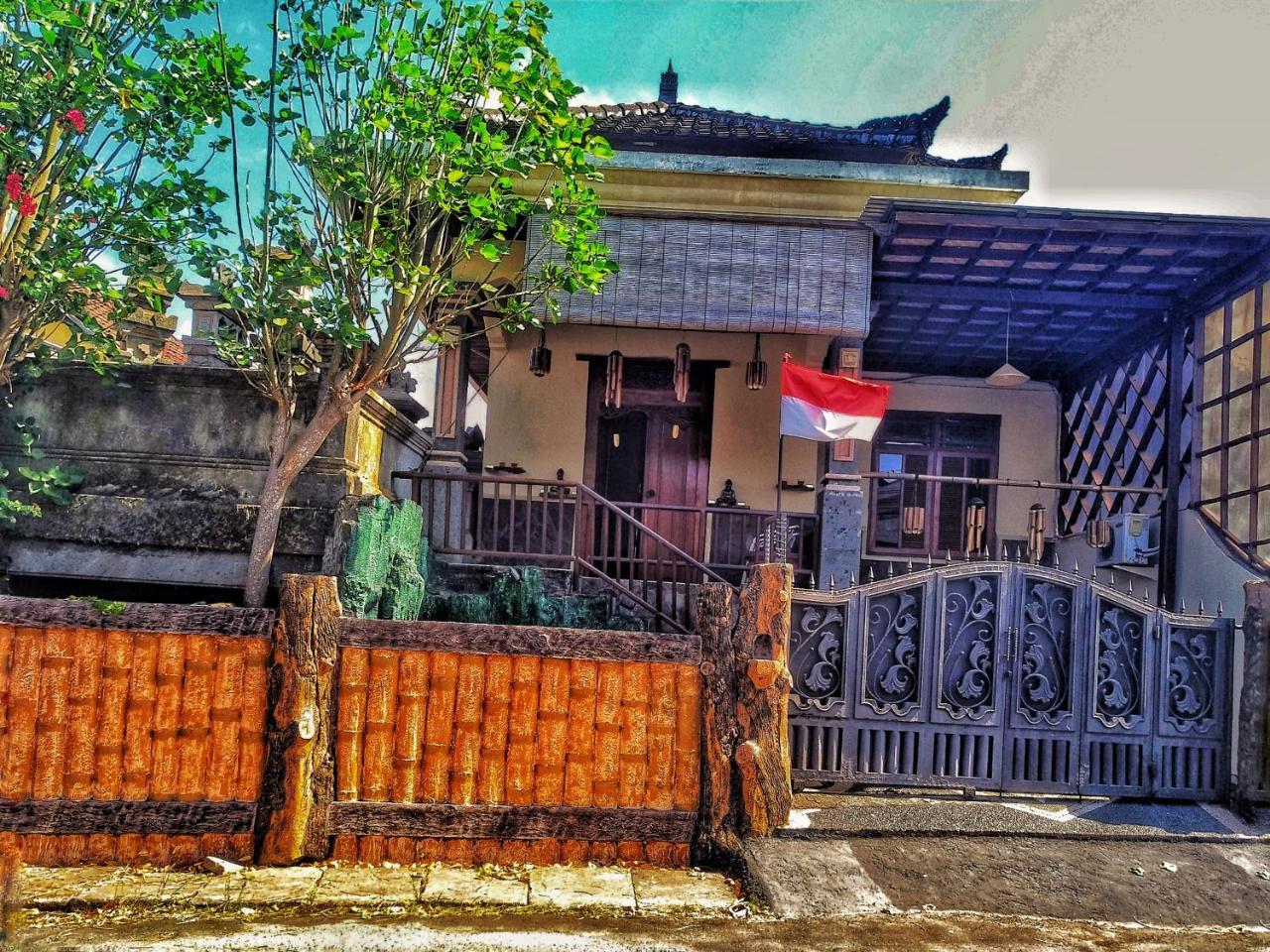 Bunk'D Backpackers Villa Jimbaran Екстериор снимка